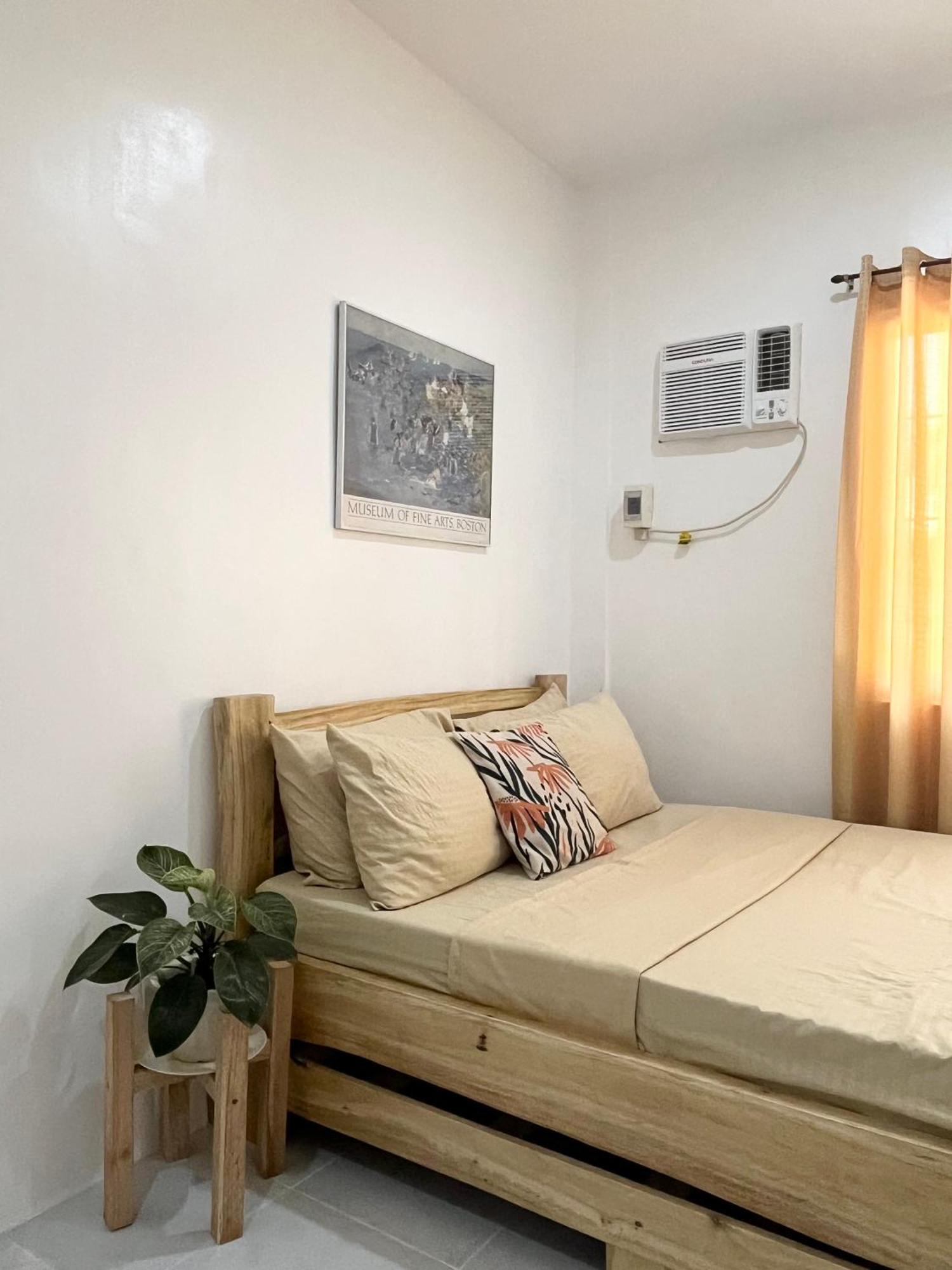 Sunnydale Apartelle -Room Accommodation Near Calatagan Beach Resorts Batangas City Kültér fotó